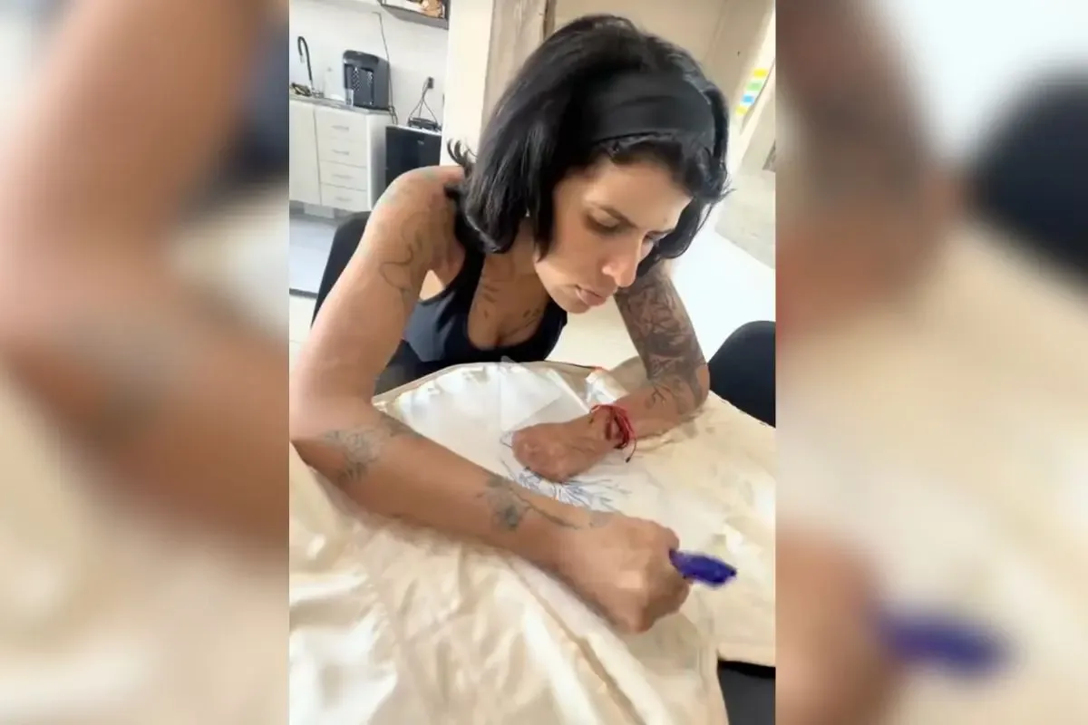 Estilista com deficiência relata perda de renda após ataques nas redes
