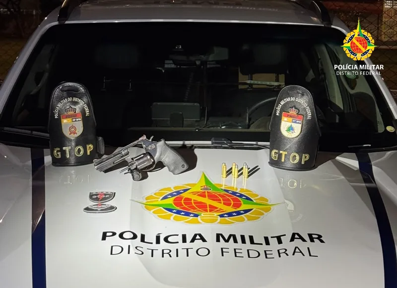 PMDF apreende revólver carregado escondido em sofá no Recanto das Emas