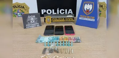 Ação policial apreende drogas e dinheiro com dois irmãos no Espírito Santo