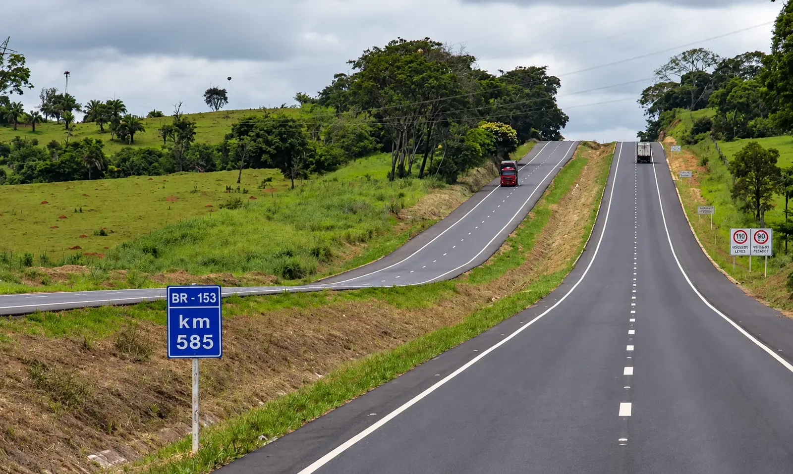 Duplicação da BR-153 altera tempo teórico e fluxo no trecho goiano