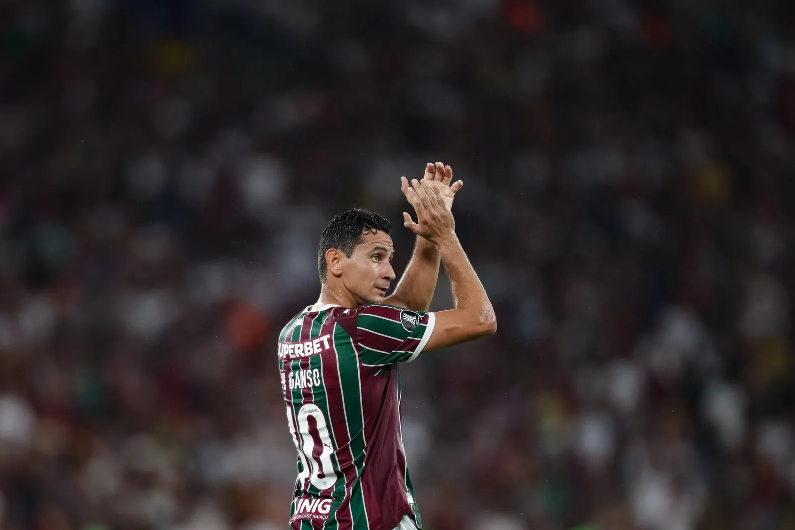 Fluminense derrota Platense por 2 a 0 e leva vantagem para a volta