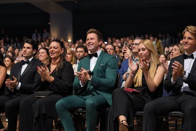 Junior Rostirola apresenta sétimo volume de Café com Deus Pai para 2027