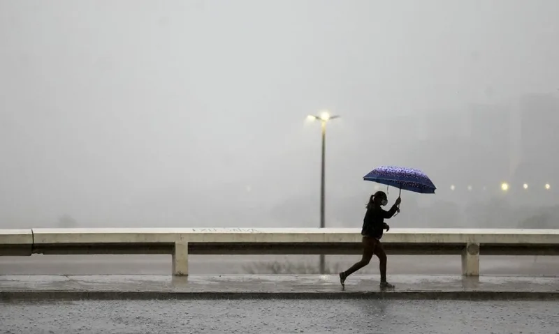 Ciclone extratropical aumenta risco de tempestades no Sul, Sudeste e Centro-Oeste