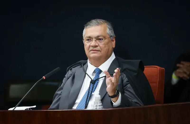 Dino defende julgamento conjunto de Moraes e Mendonça no STF