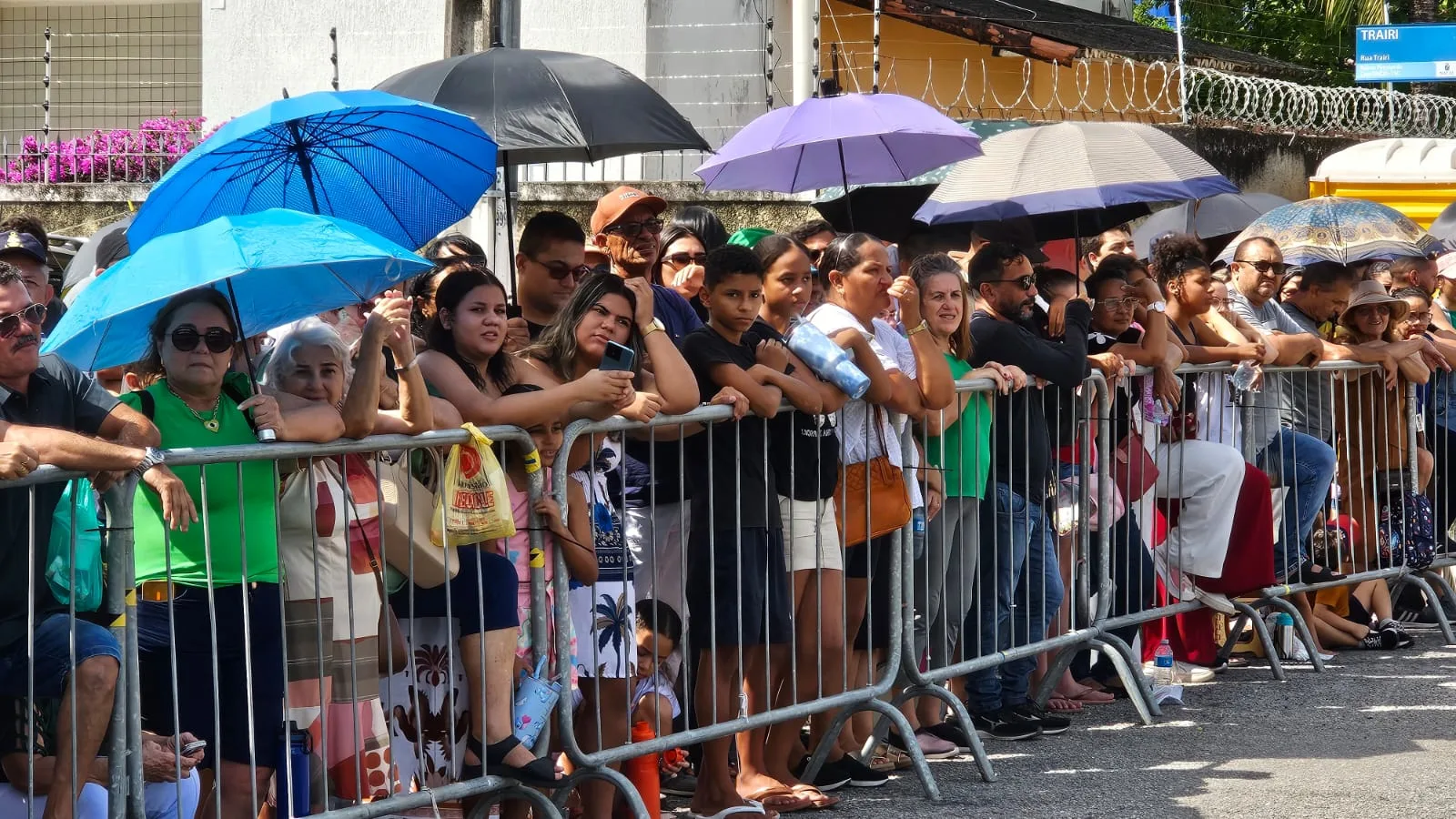 Desfile da Independência reúne famílias e escolas em Natal