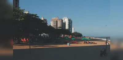 Vila Velha retoma limite de 16h para sombra nas praias após decisão judicial