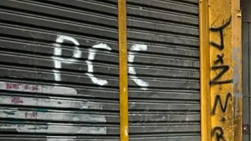 Operação mira empresas de ônibus de bairros ligadas a investigação sobre o PCC em SP