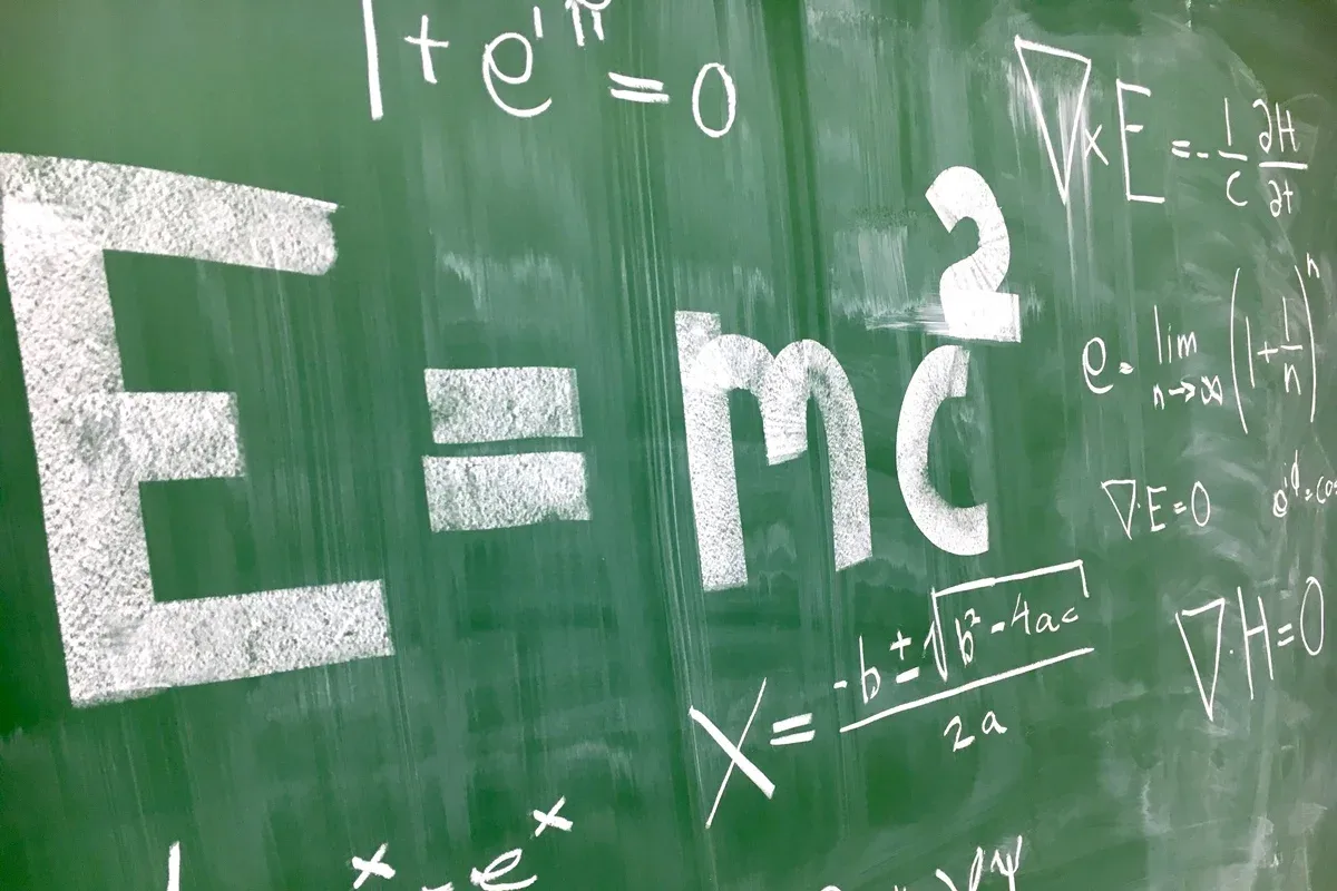 Validação humana mantém limite para avanço da IA na matemática