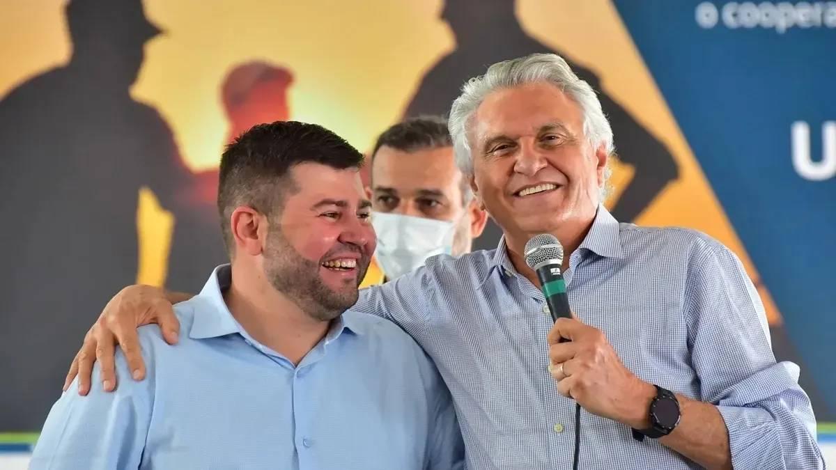 Caiado vai a velório de deputado em Anápolis após cancelar compromissos