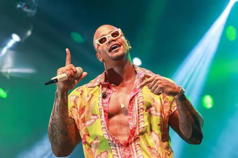 ExpoMix Brasil reúne sertanejo, hip hop e pagode baiano até domingo