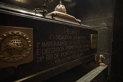 Cripta Imperial retoma visitas com exposição sobre o monumento e a história do Brasil