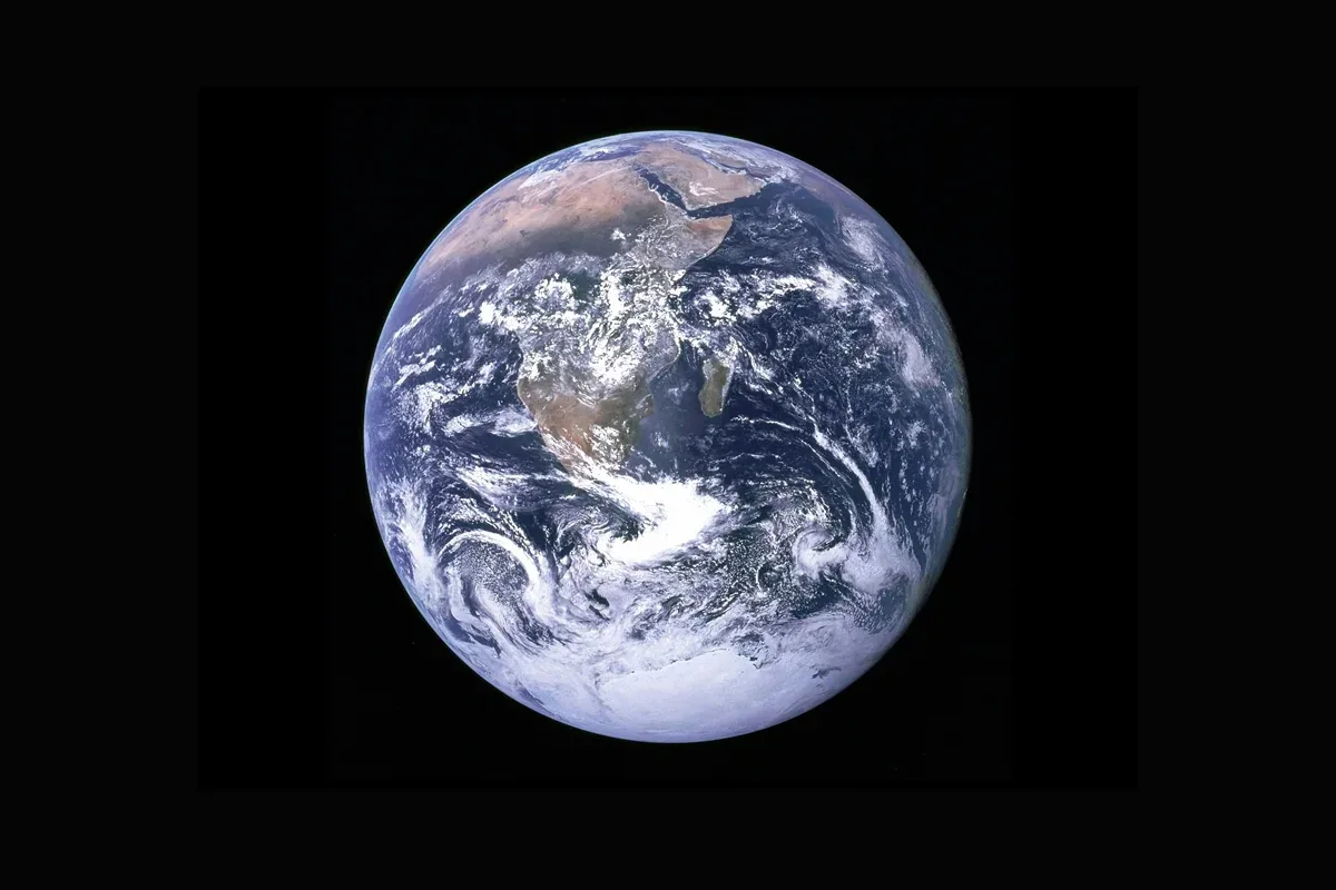 Campo magnético da Terra é usado na busca por matéria escura