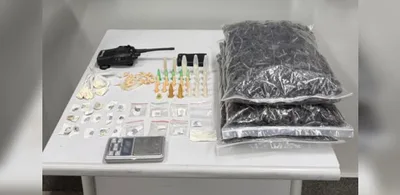 Ação da PM recolhe cocaína, crack e equipamentos em Vitória