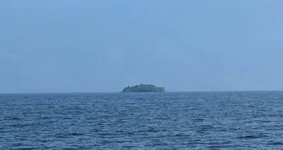 Ilha flutuante percorre cerca de 30 km em lago do Canadá
