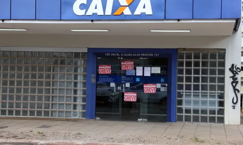 Greve dos empregados da Caixa continua após rejeição de proposta do banco