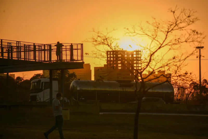 Goiás deve ter calor de até 39°C com retorno irregular das chuvas