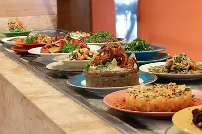 Goiânia reúne 14 restaurantes com buffet self-service e comida variada