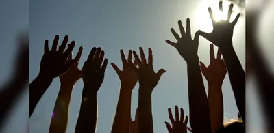 Democracia testa coerência quando a regra alcança o próprio grupo