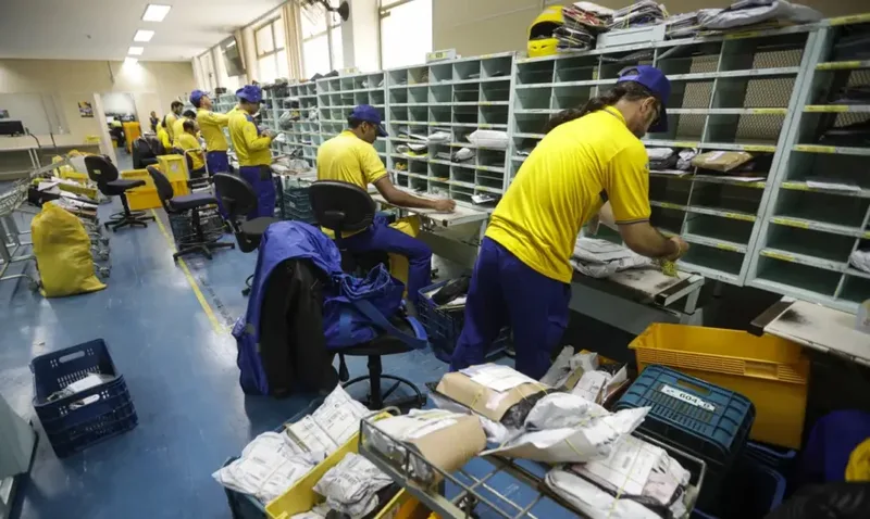 TST exige 80% dos trabalhadores dos Correios durante greve