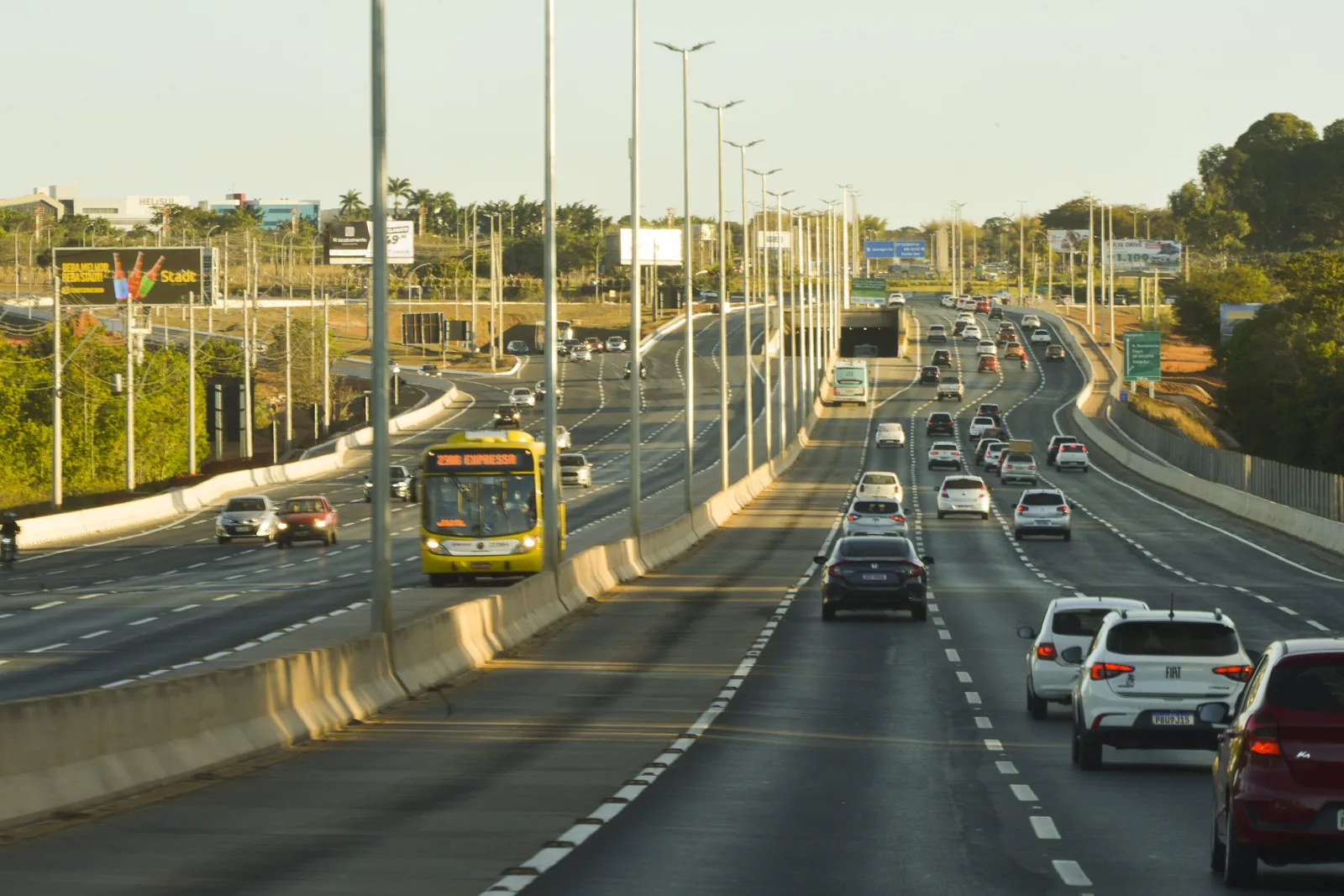 DER-DF testa novo acesso pela marginal da BR-040 no retorno para casa