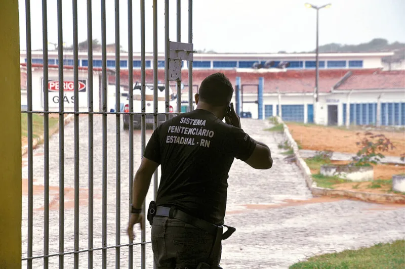 Sistema prisional do RN registra 27 fugas e recaptura 14 detentos em 2026